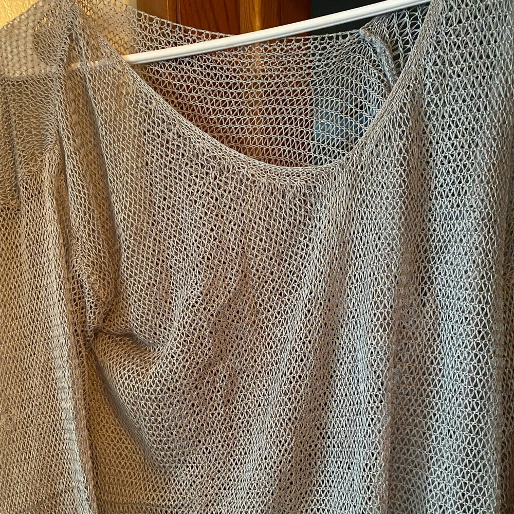 Unisex Gray/blue fishnet top